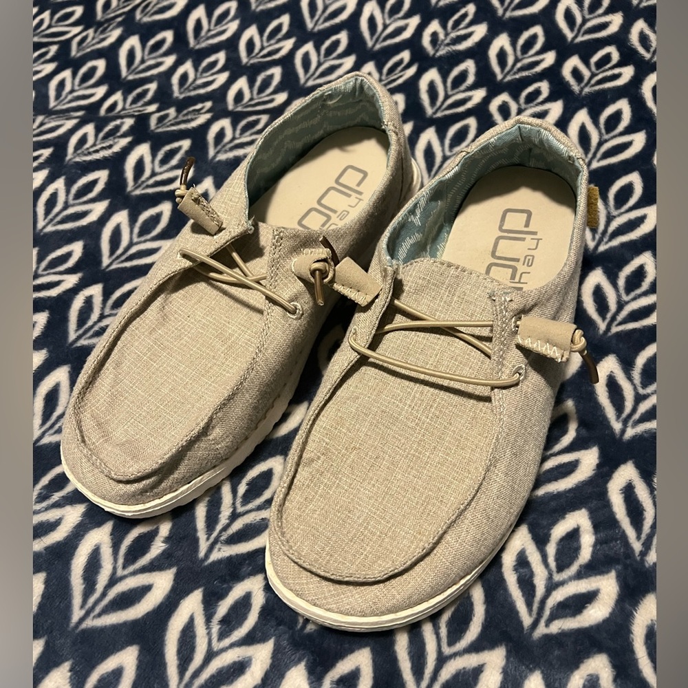 New condition hey dudes